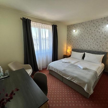Hotel Brixen Havlíčkŭv Brod Exteriör bild