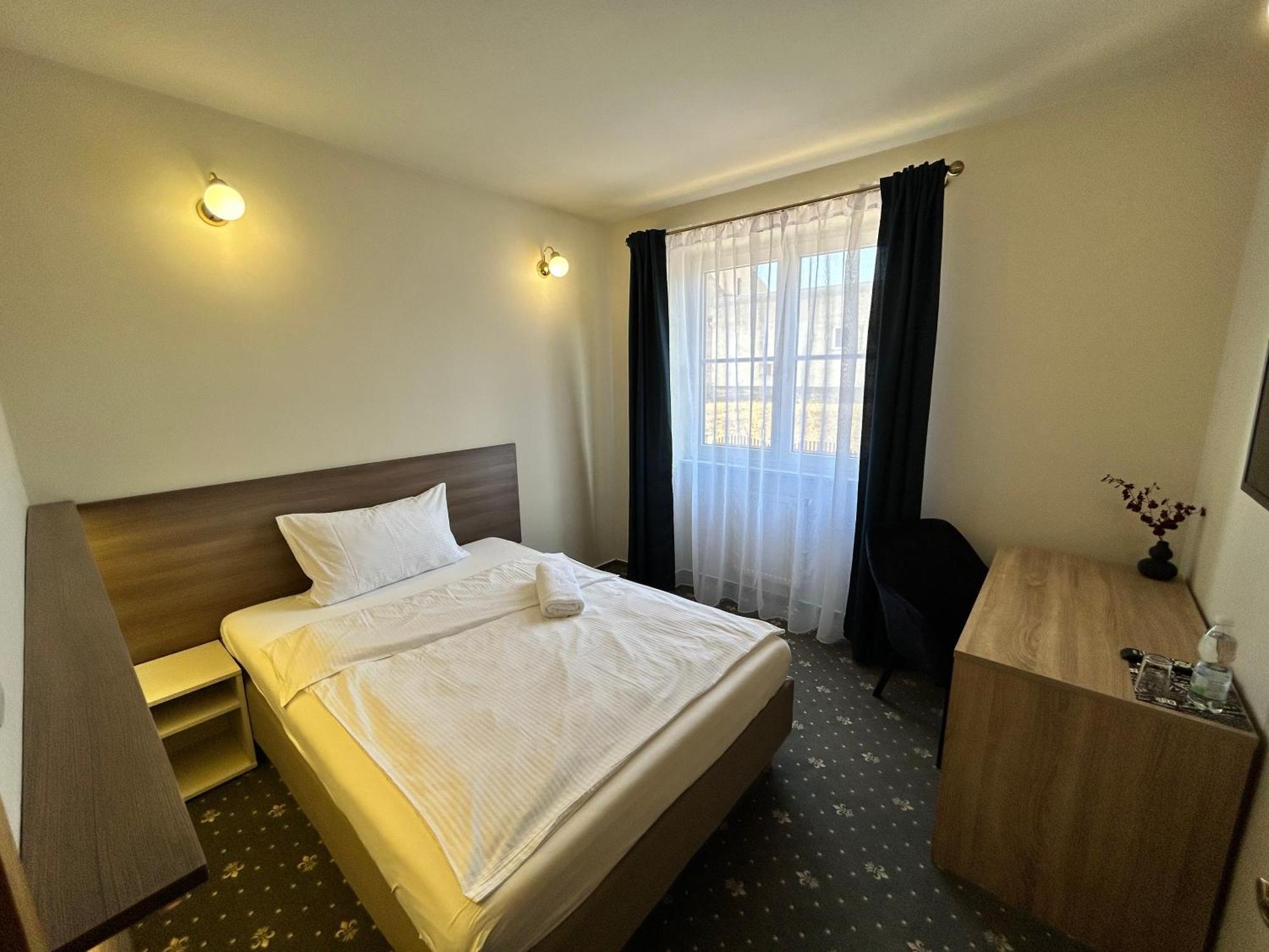 Hotel Brixen Havlíčkŭv Brod Exteriör bild