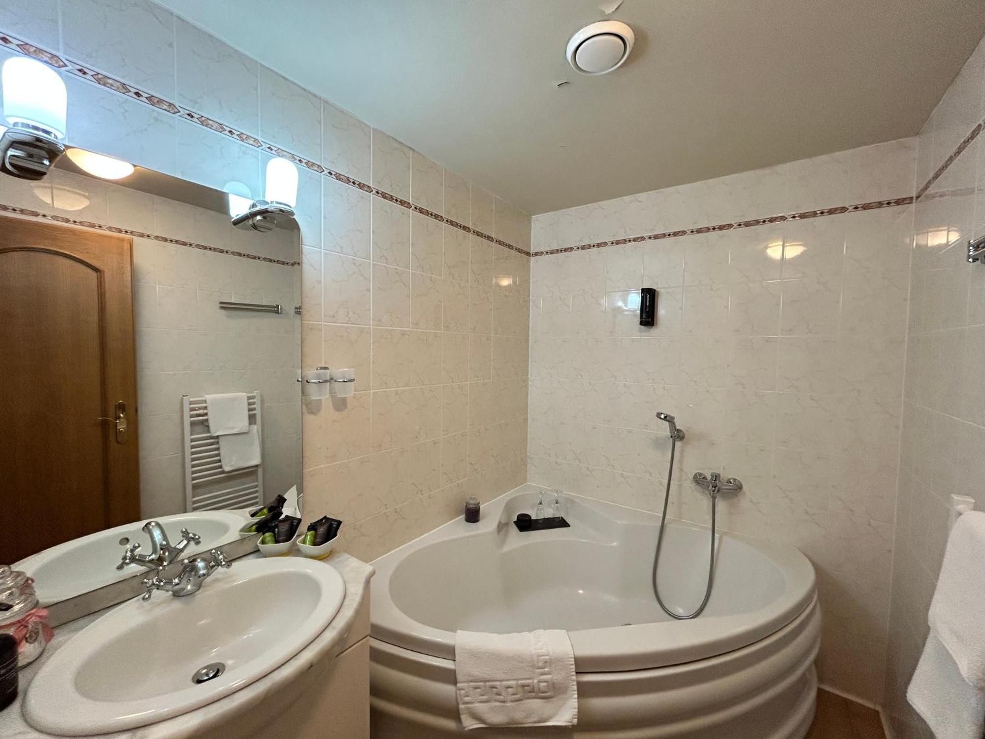 Hotel Brixen Havlíčkŭv Brod Exteriör bild