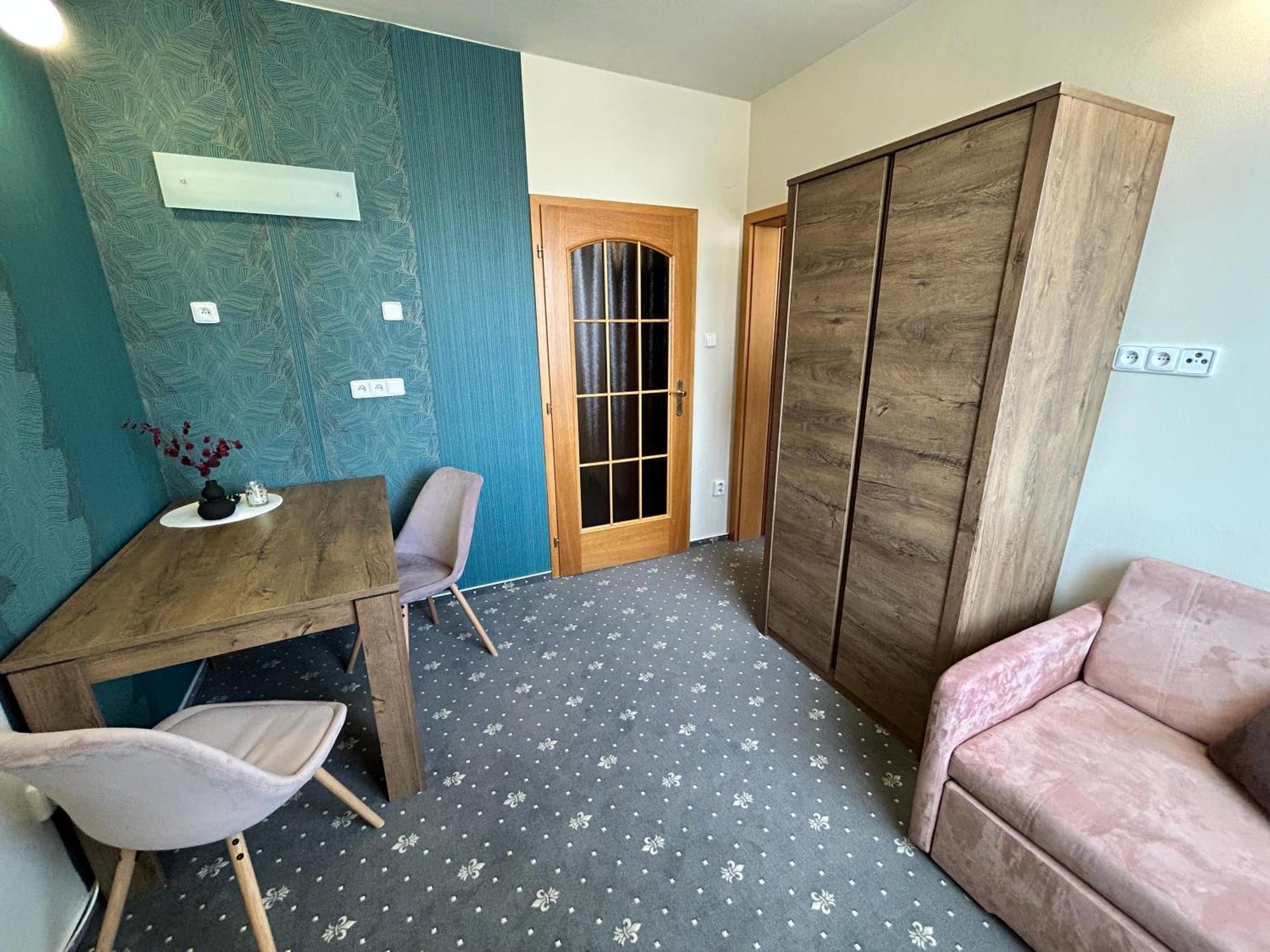 Hotel Brixen Havlíčkŭv Brod Exteriör bild